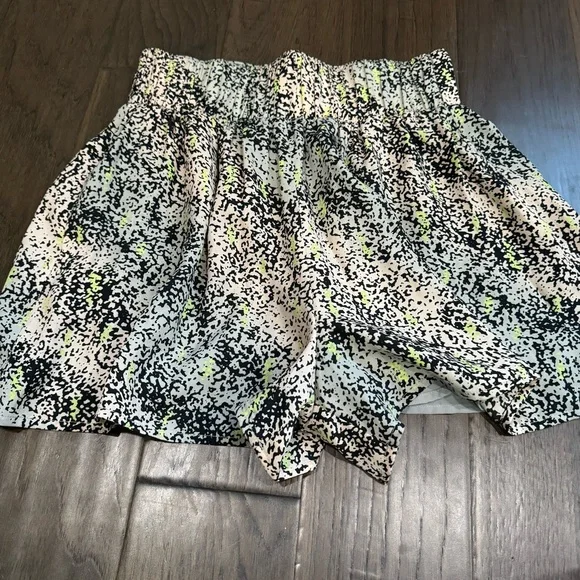 BCBGeneration Shorts - Picture 6 of 10